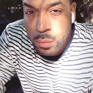 Meet your Posher, Derrick